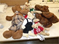 ASSORTED STUFFED BEARS