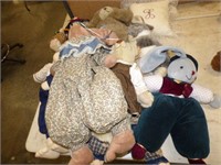 STUFFED RABBITS & BEARS