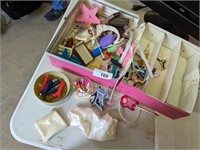 Barbie Case w/ Accessories