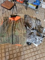 2 Hunting Vests - Both XL - 1 Reversible - 1