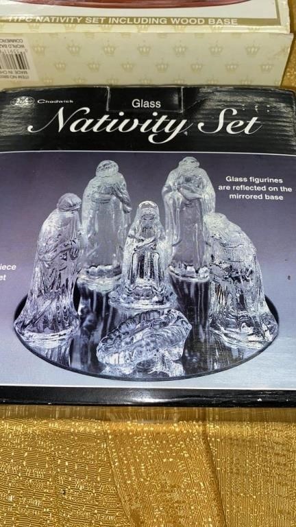 Glass nativity set