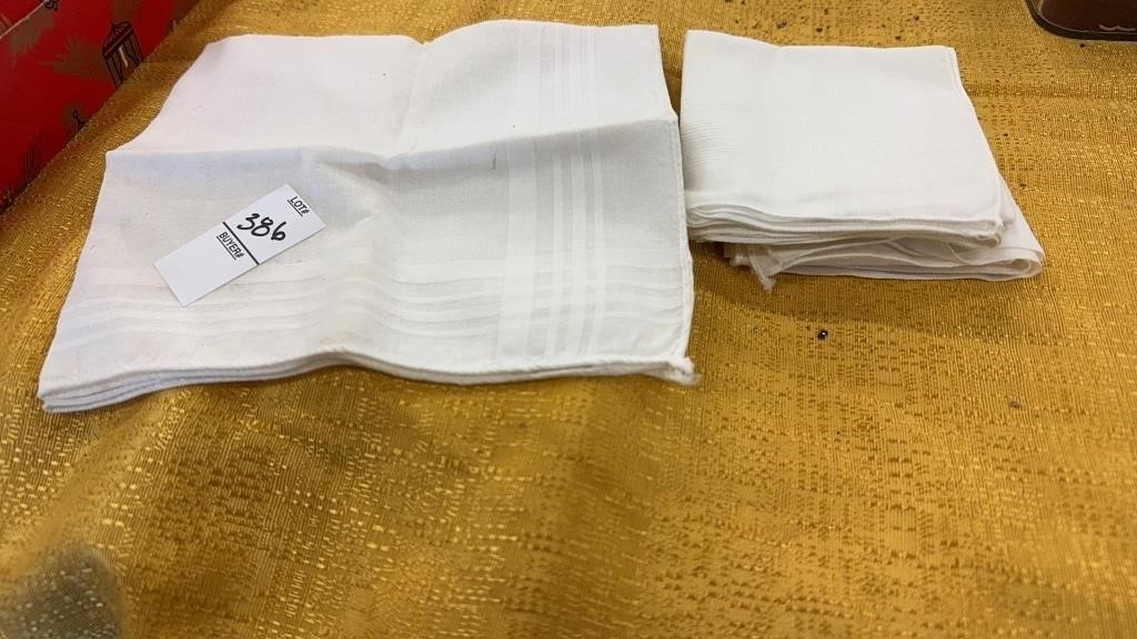 5 or 6 cloths napkins