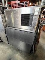 HOSHIZAKI S/S 500LB ICE MAKER W/BIN MOD. IM-500SAA