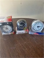 3 new old stuck clocks