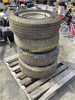 E2. (4) Jeep Tires 245/75R16