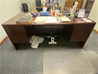 Desk-No Contents