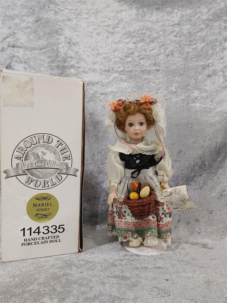 CLUTTER BUSTER Auction- Vintage Dolls, Glassware, pictures