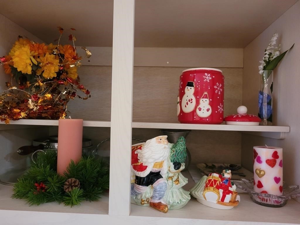 Christmas Decor, Floral Accents, Vases and Candle