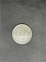 Canadian Silver Dollar 1952 No Water Lines