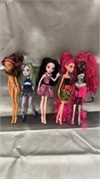 5 monster high dolls loose