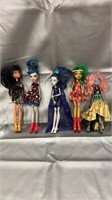 5 monster high dolls loose