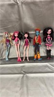 5 monster high dolls