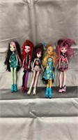 5 monster high dolls