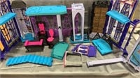 Monster High Playsets pieces