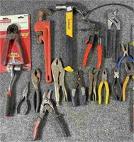 Box lot of hand tools: