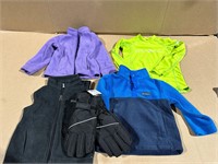 New & Used kids Columbia & O'neill, gloves, tops