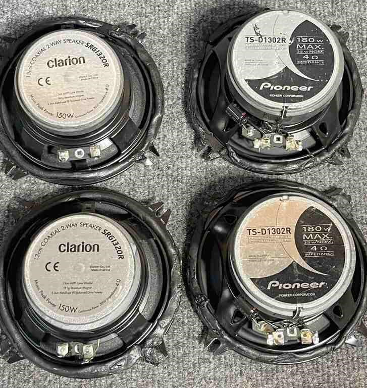 (2) Clarion 13 cm coaxial 2 way speakers, 150 Watt