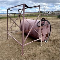 750 gal Fuel Tank w 6ft Stand & Hose