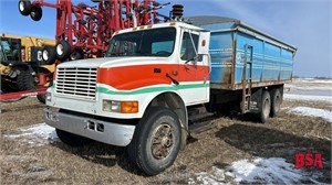 1994 IH4900 Grain Truck