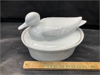 WCL White Duck Lid Covered Ceramic Dish