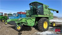 1985 JD 7720 Titan II Combine