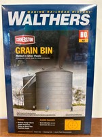 New Walthers grain bin HO scale train model kit