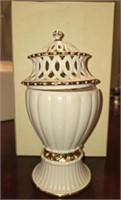 Lenox Florentine and pearl canister candle jar