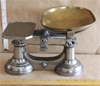 Antique Cast Iron Merchant Scale