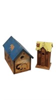 2 Wooden Bird Houses