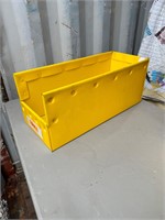 Plastic bins trays (A TOTAL OF 10 BINS)