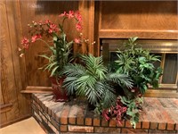 Faux Flowers Plants In Decorative Pots & Vases