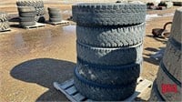 Pallet of  5 Tires 11 R 24.5