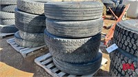Pallet of 5 Tires 11 R 22.5  Truck Tires