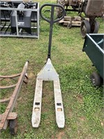 PALLET JACKS