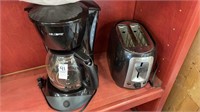 Mr. Coffee - 12 pot & black & decker toaster -