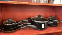 Farberware set - 3 pieces with lids & 2 skillets