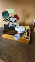 Small box of snoopy items