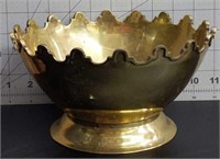 Vintage brass bowl 8.5x5x4