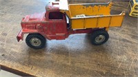 Vintage HUBLEY Mighty Metal Dump Truck RED YELLOW
