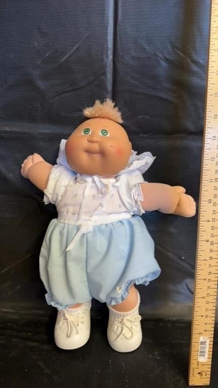 1985 Cabbage Patch Kid Lt brown/green