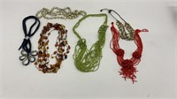 (6) costume jewelry necklaces