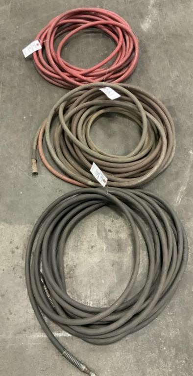 Three pneumatic air hoses