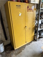 Chemical storage cabinet