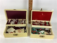 Jewelry box with sewing thread, necklace, pins,