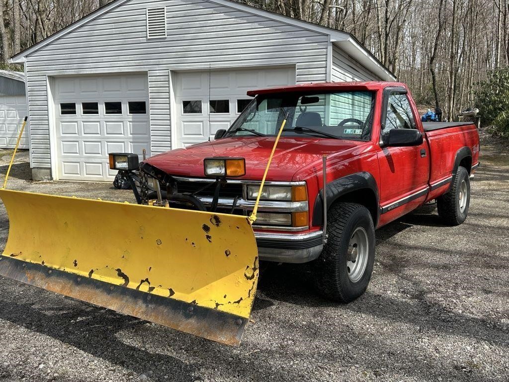 1996 CHEVROLET 1500 REG. CAB 6.5FT BED - 4WD