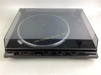 JVC AC -F3 turntable turns on /spins