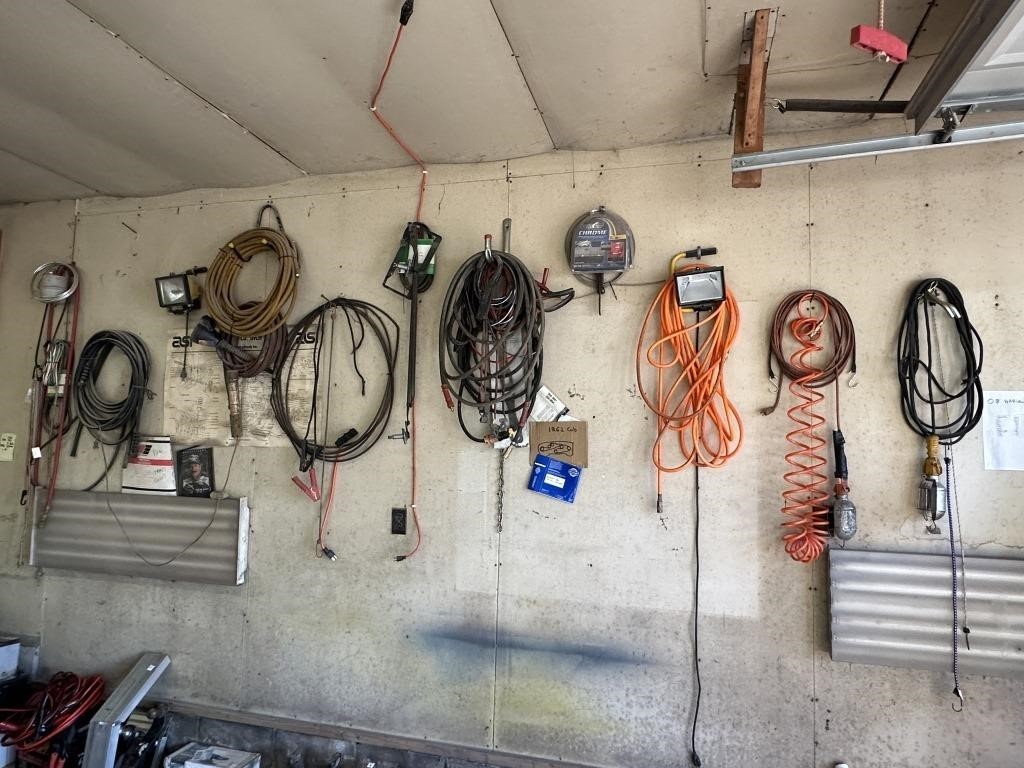 CONTENTS OF RIGHT GARAGE WALL INCLUDING AIR