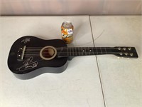 American Idol Guitar w/Sig, Not Authenticated