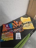 3 Joyland T-Shirts - Size: Youth Small