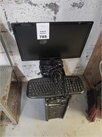 Desktop Computer / Monitor / Keyboard / Mouse